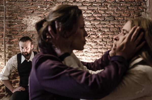 Roberto González (Fernando), Miriam Cano (Miranda) y Eva Varela Lasheras (Próspero) | 13 mayo 2016